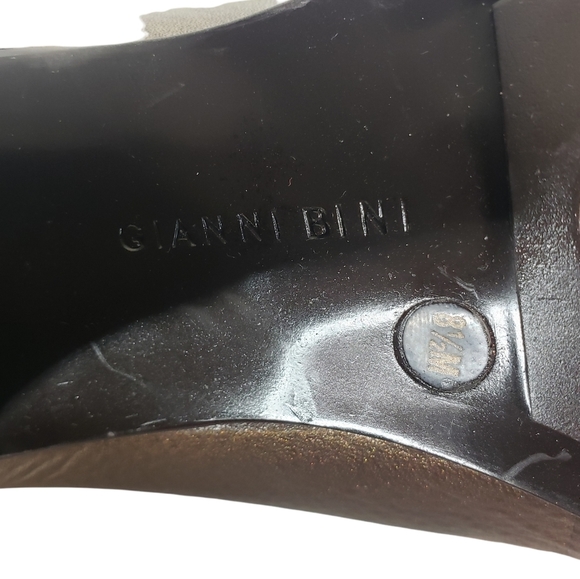 Gianni Bini Bronze Round Toe Block Heels Sz 8.5 Floral Contrast Stitch Workwear - Picture 11 of 12